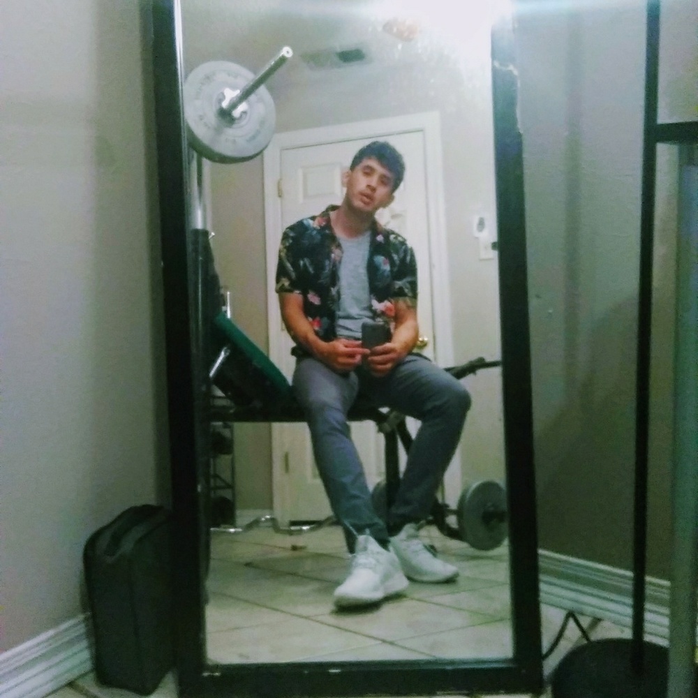 Meet your Posher, Alex